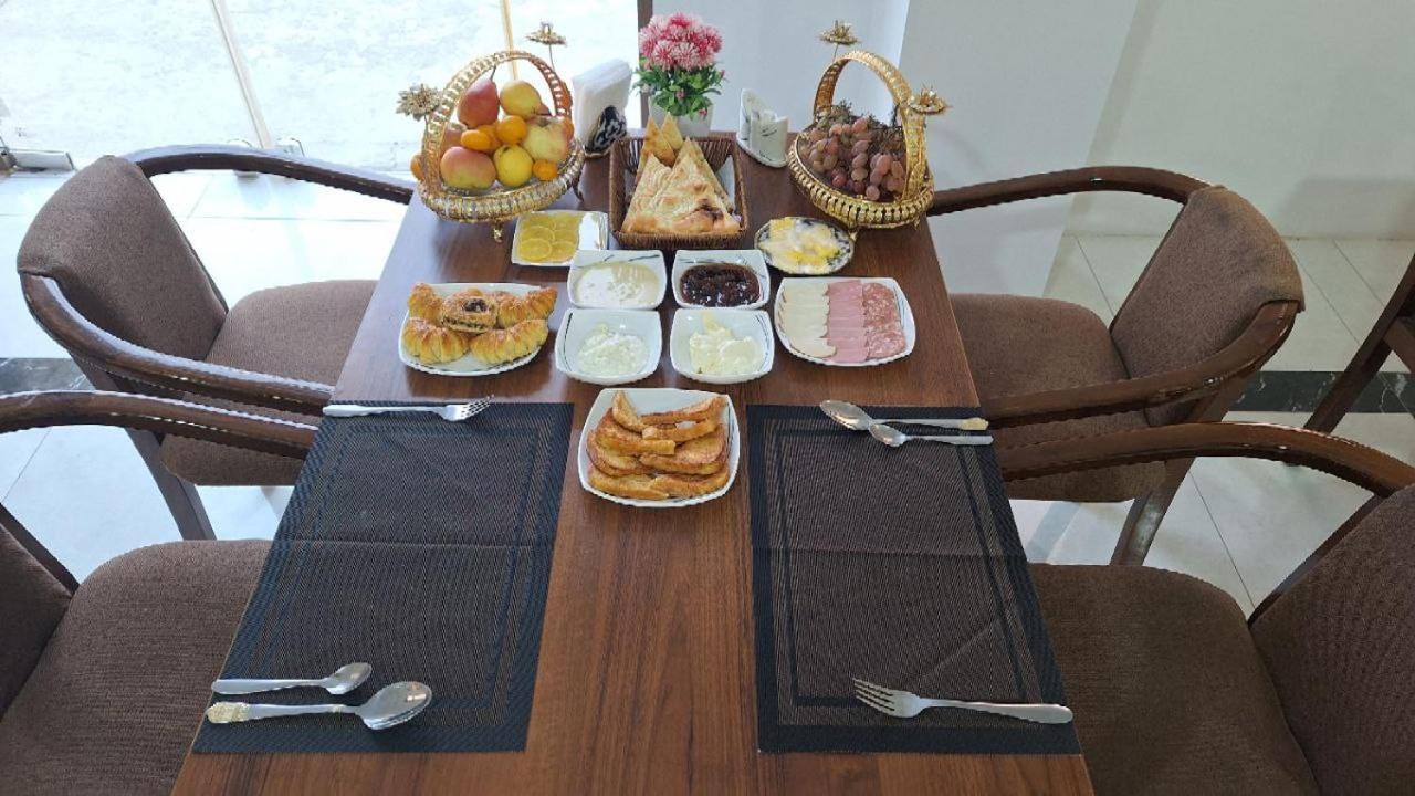 Sarbon Hotel Chiwa Zewnętrze zdjęcie